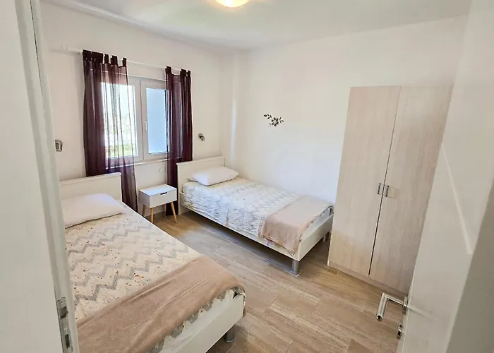3 Bedroom Stunning In Tatil Evi Kruševo